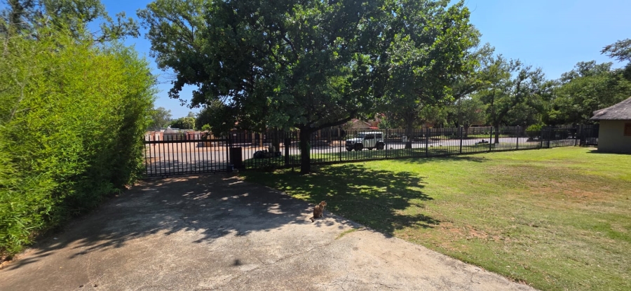 5 Bedroom Property for Sale in Songloed North West